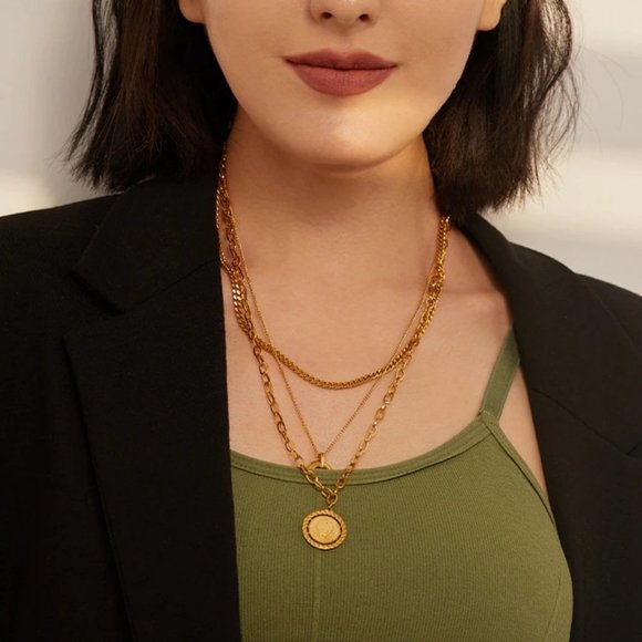 NEW 18K Gold Plated Lion Coin Horn Moon Triple Layer Link Chain Necklace - Picture 2 of 8